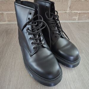 Dr Martens 1460 Mono Boots